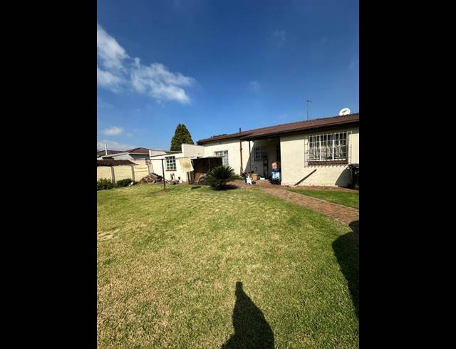 4 BEDROOM HOUSE FOR SALE IN STRUBENVALE